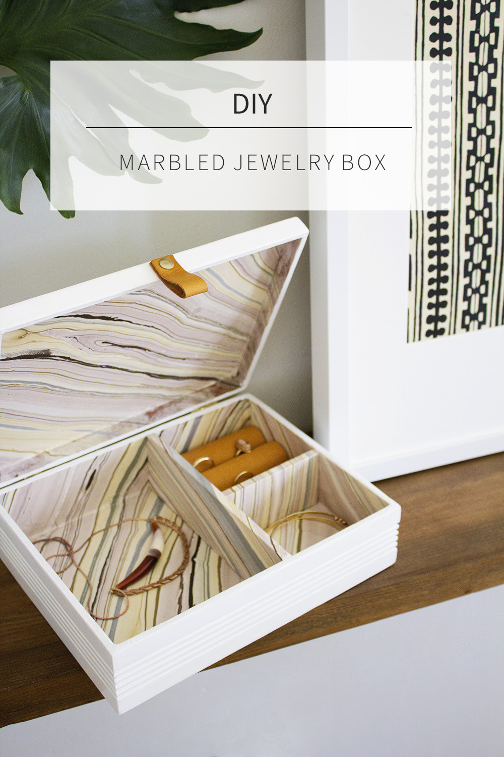DIY Jewelry Box
 How to Make A Jewelry Box from a Cigar Box