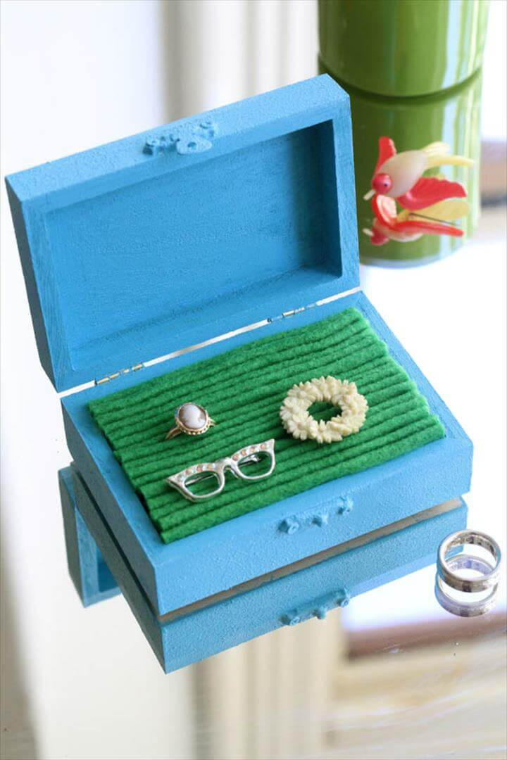 DIY Jewelry Box
 Top 17 Unique Handmade Jewelry Box Ideas