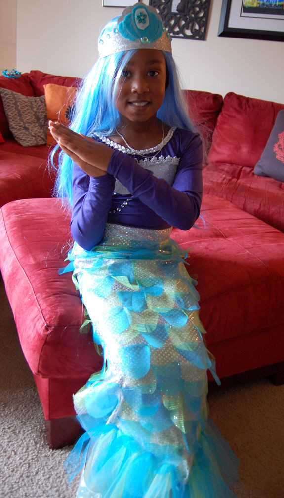 DIY Kids Mermaid Costume
 AWESOME DIY Mermaid Costume with tutorial