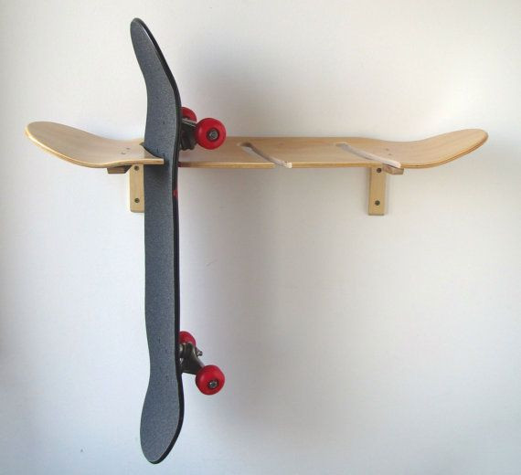 DIY Longboard Rack
 Rack pour skate en planche de skate diy skateboard