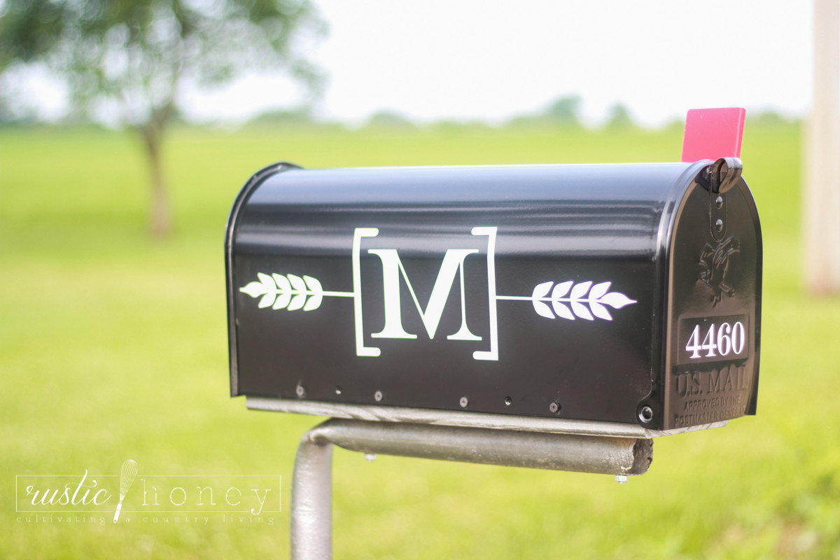 DIY Mailbox Alert
 Mailbox Makeover FREE Silhouette Cut File