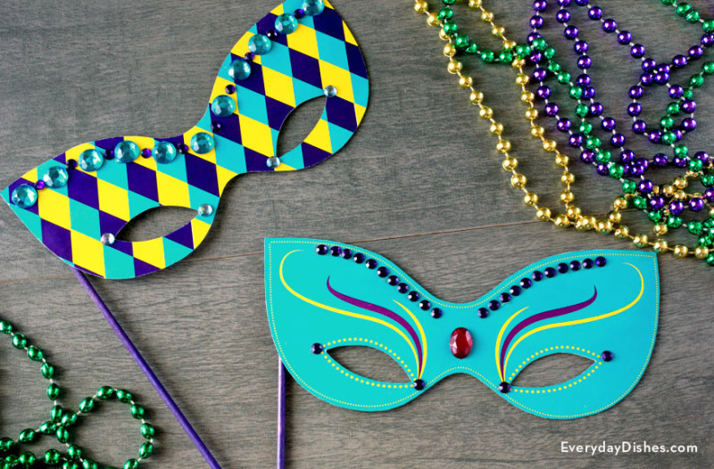 DIY Mardi Gras Masks
 4 fabulous DIY Mardi Gras masks for kids to save you a trip to New Orleans