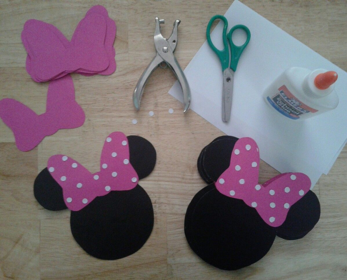 DIY Minnie Mouse Party Decorations
 DIY Minnie Mouse banner Minnie Mouse