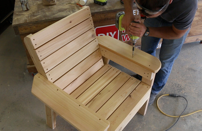 DIY Outdoor Furniture Plans
 DIY Patio Chair Plans and Tutorial Step by Step Videos