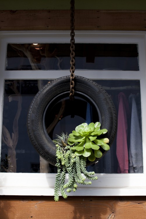 DIY Outdoor Hanging Planter
 Top 30 Planters – DIY and Recycled