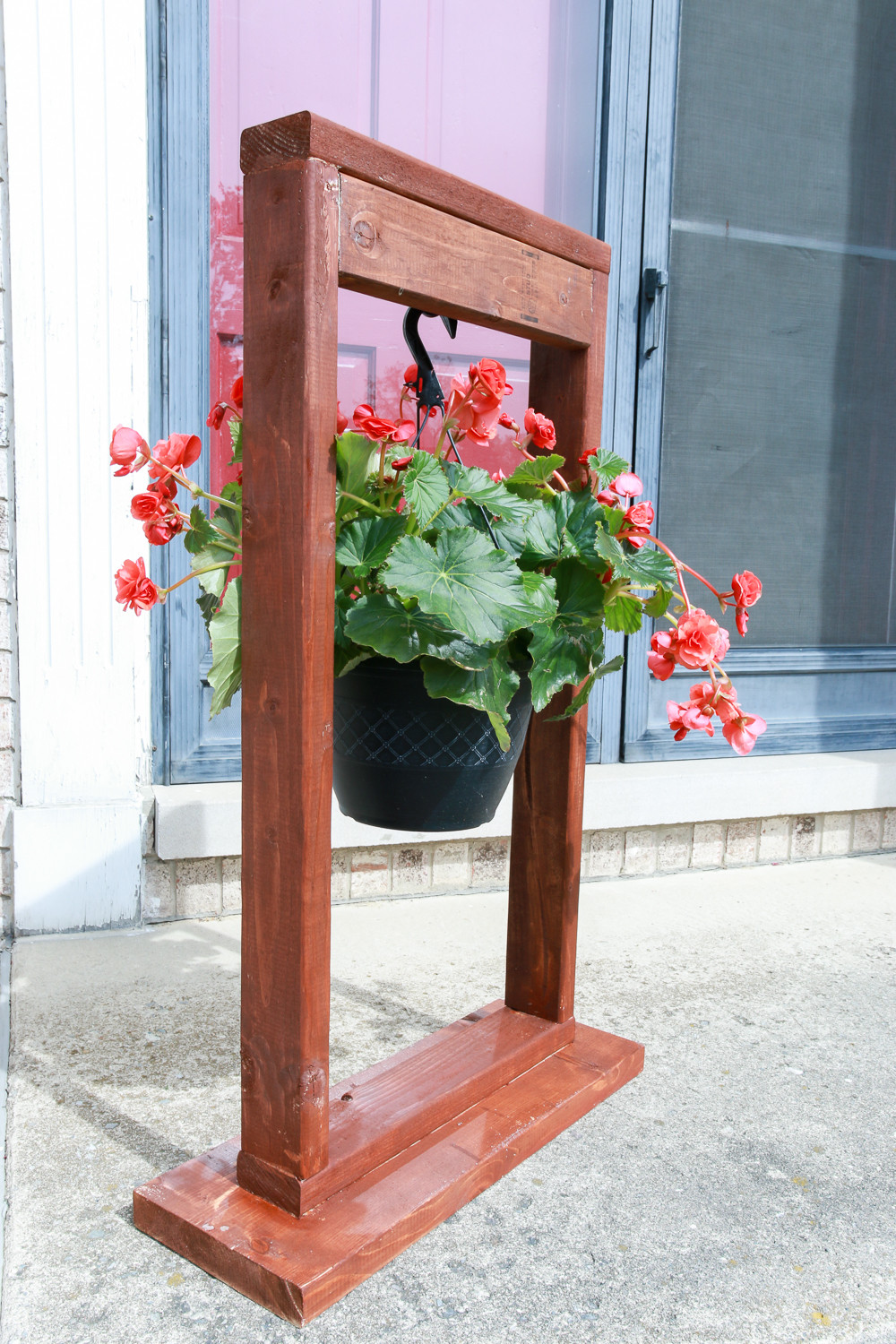DIY Outdoor Hanging Planter
 DIY Hanging Plant Stand The Weathered Fox