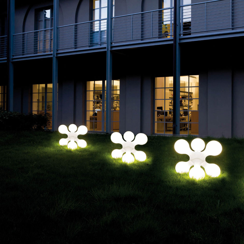 DIY Outdoor Lamps
 10 Quick Tips for DIY Outdoor Lighting