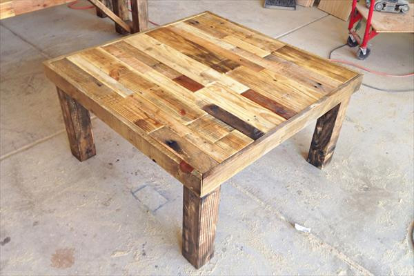 DIY Pallet Coffee Table Plans
 Pallet Living Room Coffee Table