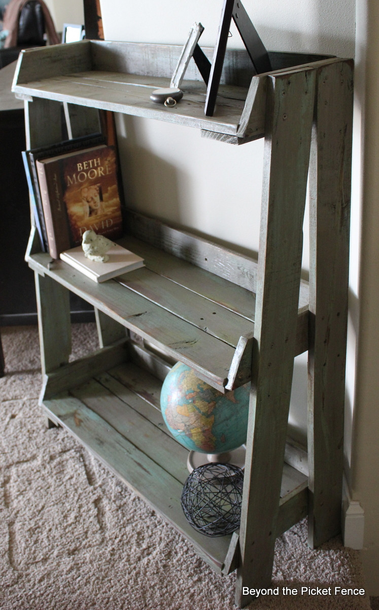 DIY Pallet Plans
 40 Creative Pallet Furniture DIY Ideas And Projects