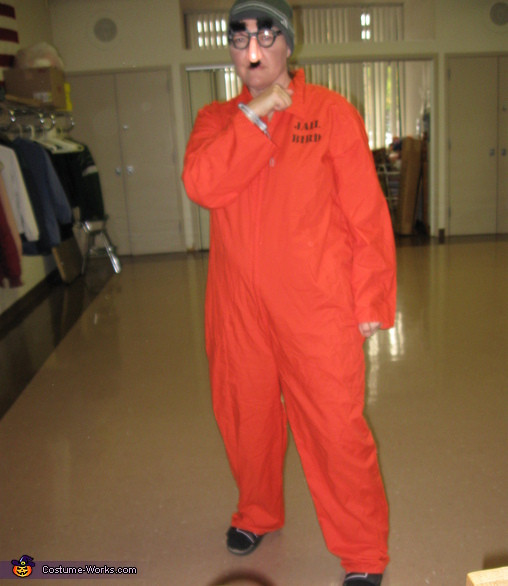 DIY Prisoner Costume
 Escaped Prisoner Costume