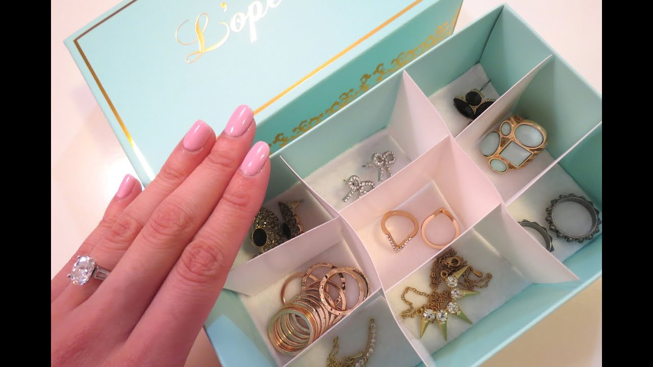 DIY Ring Organizer
 DIY Jewelry Organizer Box ♡