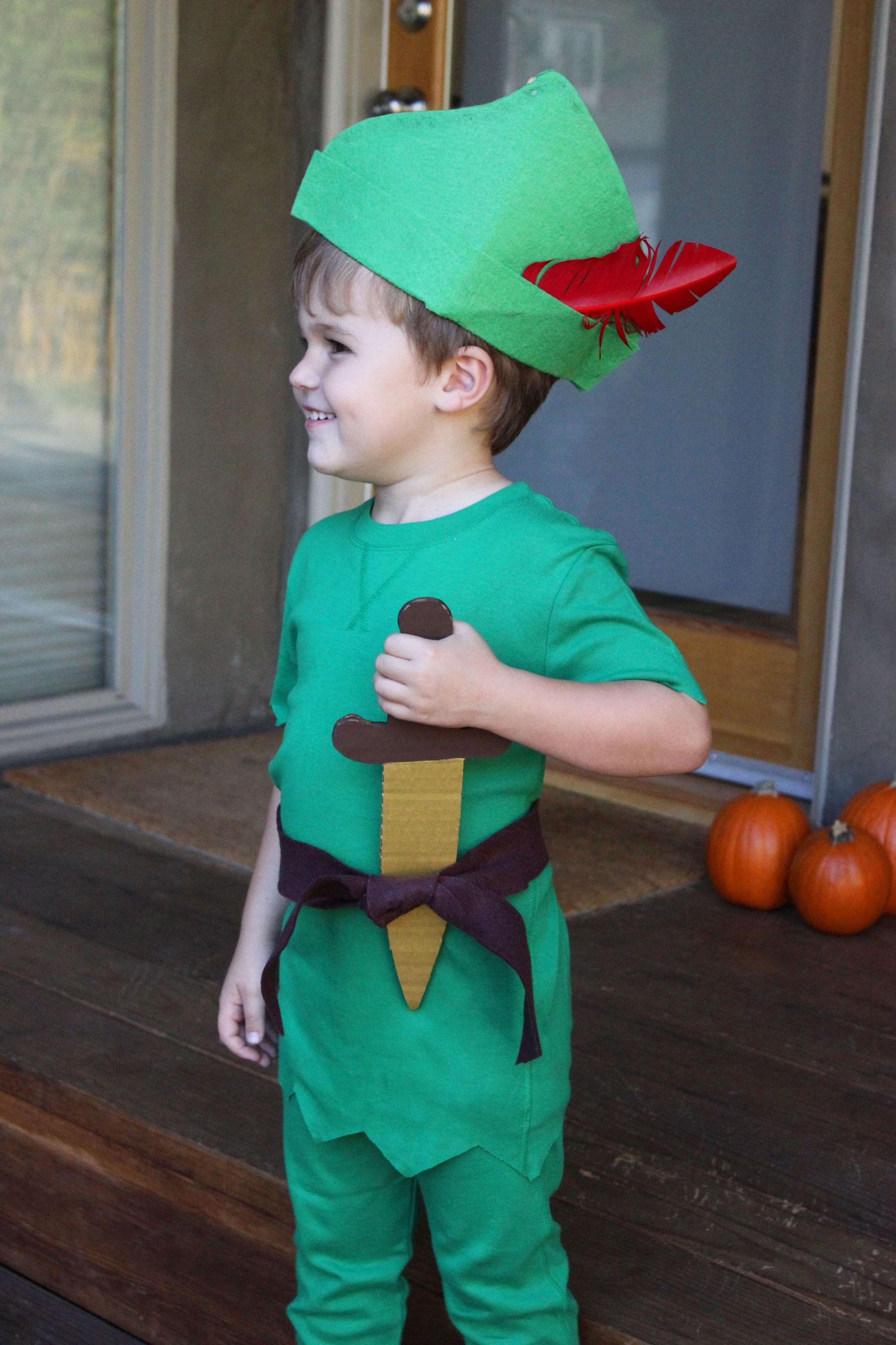 DIY Toddler Peter Pan Costume
 Easy DIY Peter Pan costume for kids no sewing required