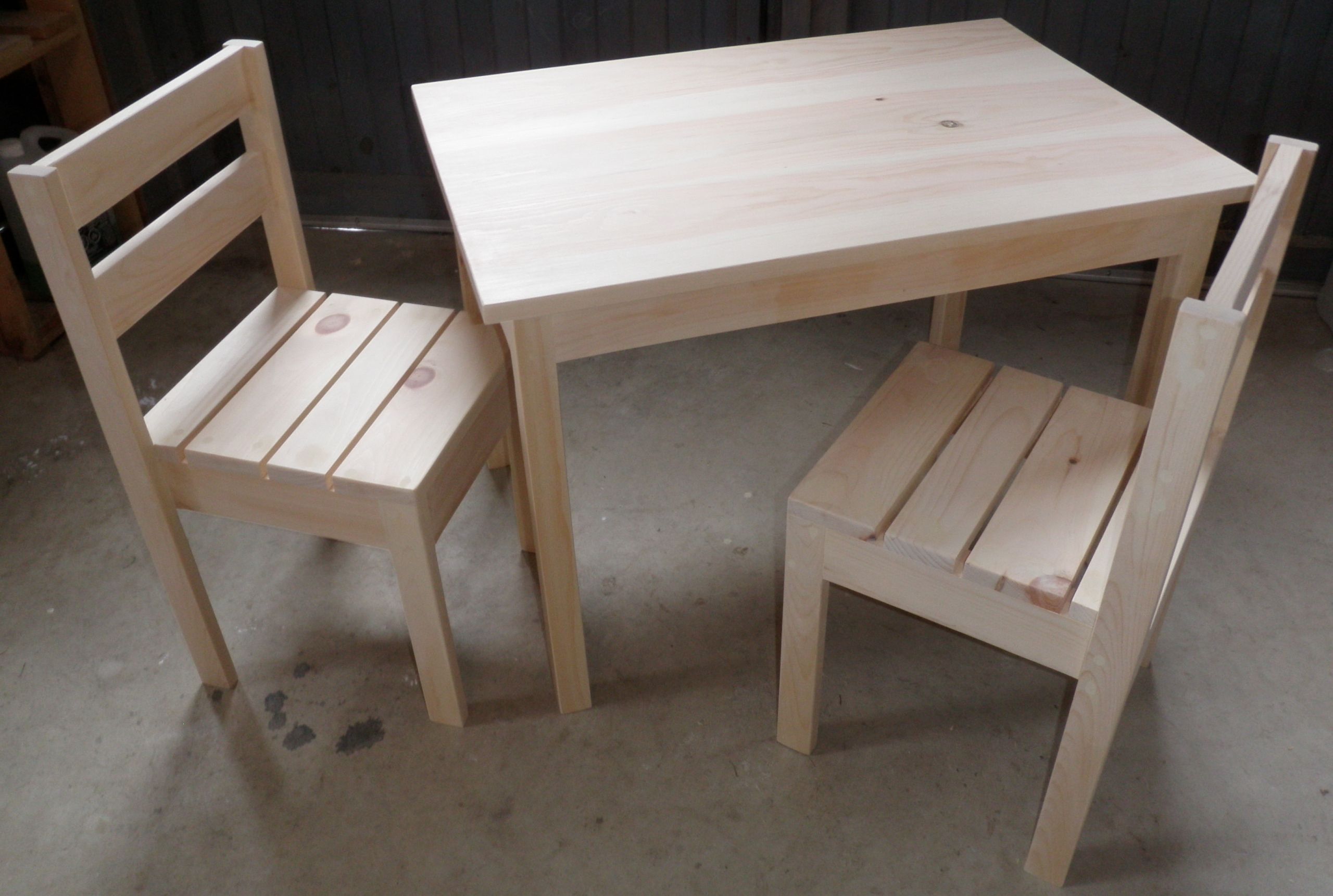 DIY Toddler Table And Chairs
 Ana White
