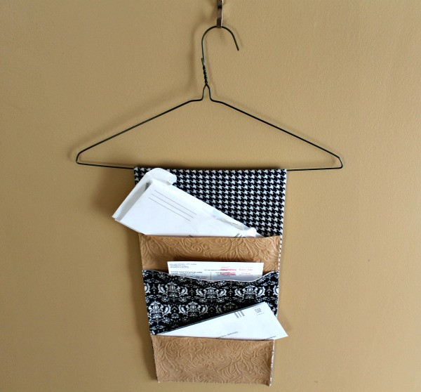 DIY Wall Organizer
 DIY Hanging Mail Organizer