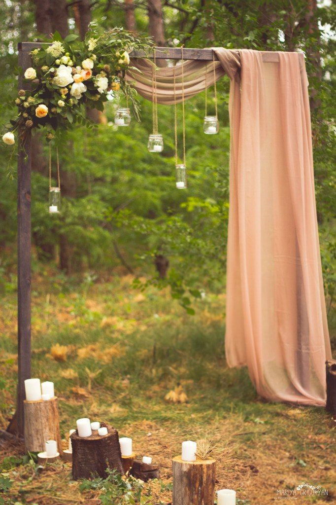 DIY Wedding Arch
 25 Chic And Easy Rustic Wedding Arch Ideas For DIY Brides