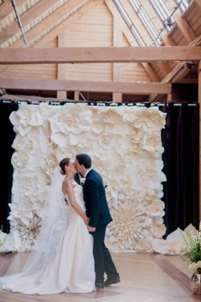 DIY Wedding Ceremony Backdrops
 amazing paper flower ceremony backdrop