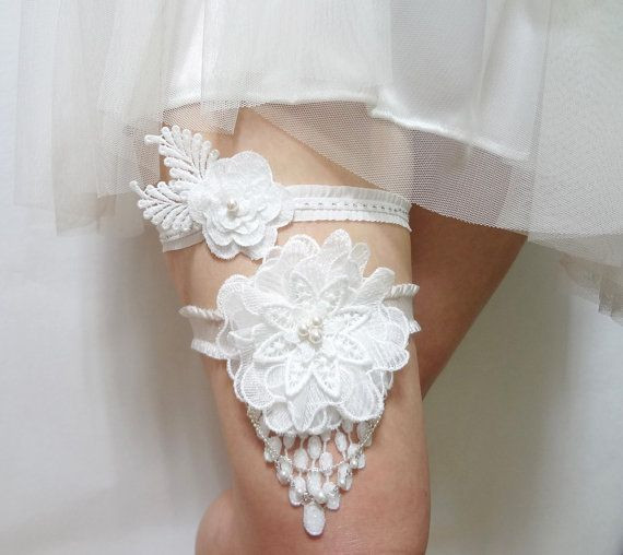 DIY Wedding Garters
 17 Best images about diy wedding garter on Pinterest