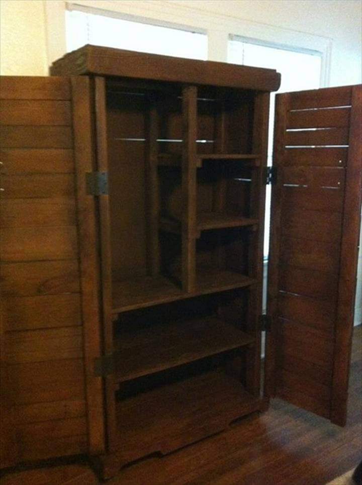 DIY Wood Cabinets
 DIY Pallet Cabinet for a Big Storage