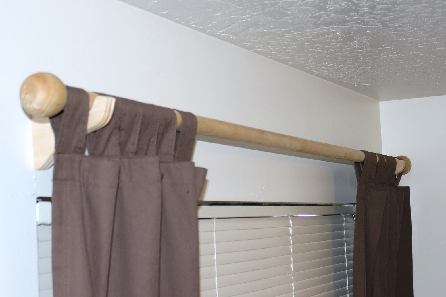 DIY Wood Curtain Rods
 Diy Wood Curtain Rods