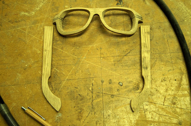 DIY Wood Sunglasses
 Broke Your Sunglasses Frame No Worries Make Yourself e