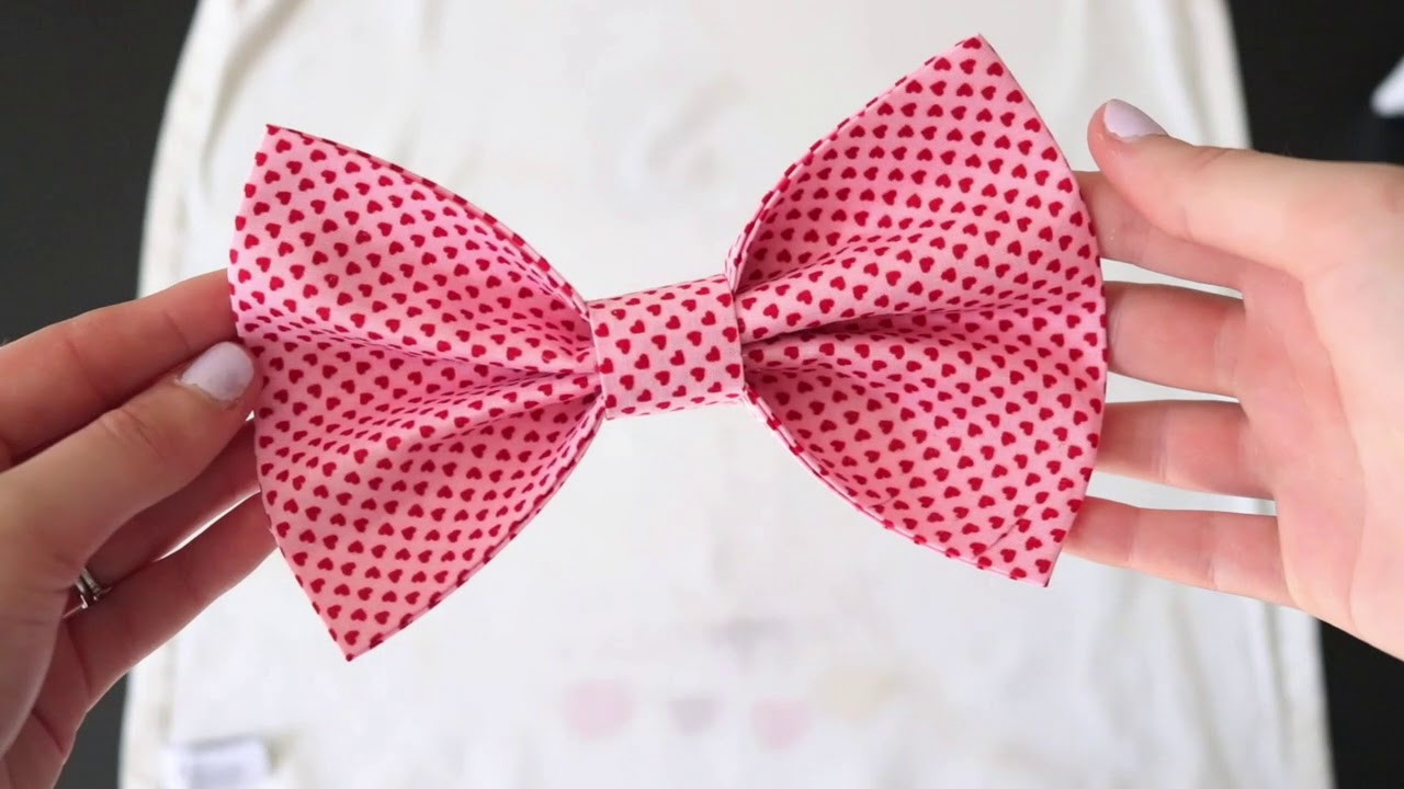 Dog Bow Tie DIY
 Easy No Sew Dog Bowties instructions for sewing included