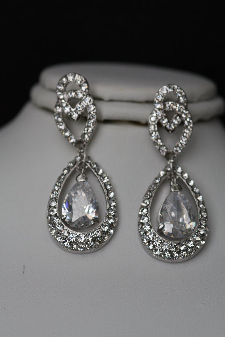 Earrings For Wedding
 Bridal drop earrings Crystal Earrings Wedding by simplychic93