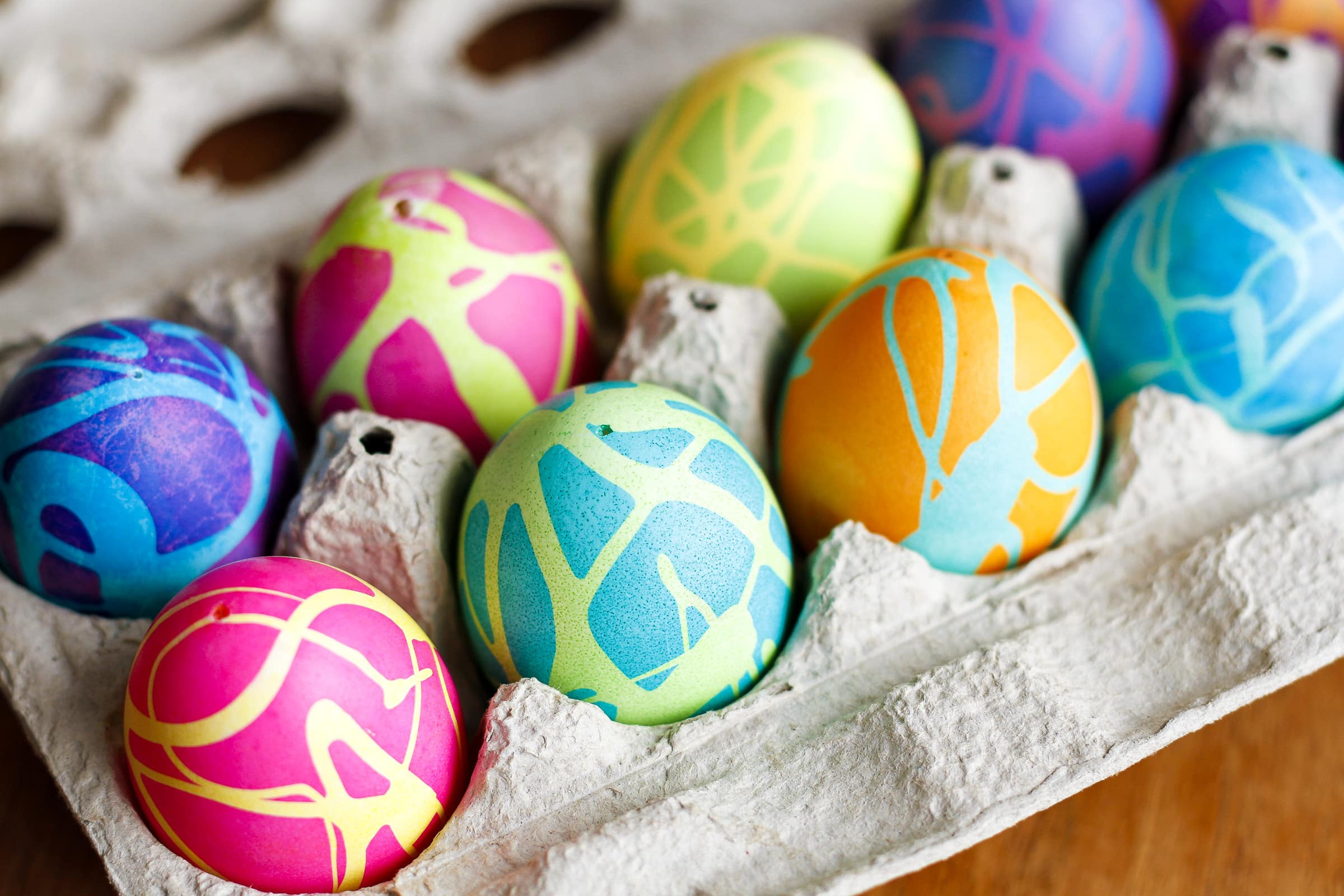 Easter Egg Dying Party Ideas
 9 Bright and Beautiful Easter Egg Ideas