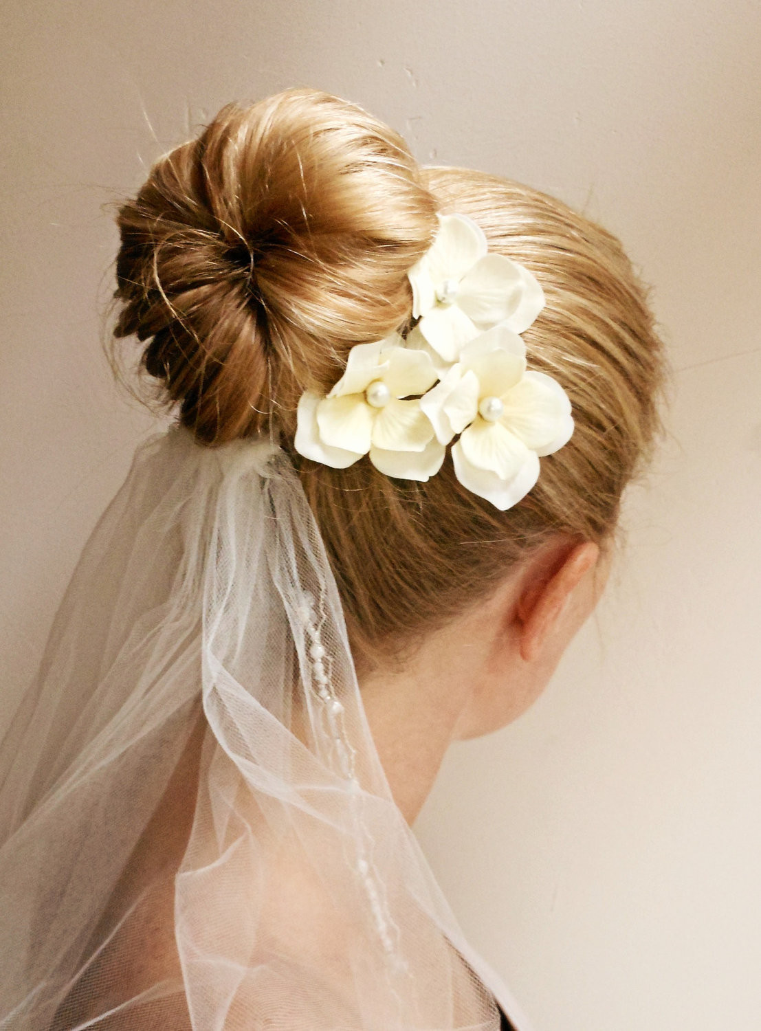 Easy Bridal Hairstyles
 20 Romantic Bridal Hairstyles MagMent