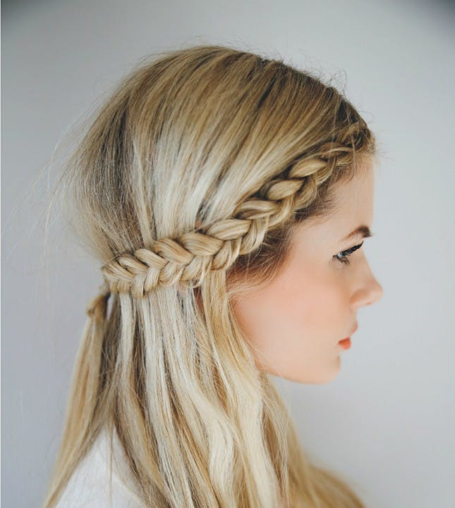 Easy Hairstyles
 11 Easy Hairstyles for Snowy Days