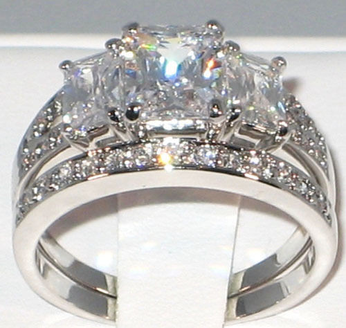Emerald Cut Wedding Rings
 Antique Emerald Cut CZ Anniversary Bridal Engagement
