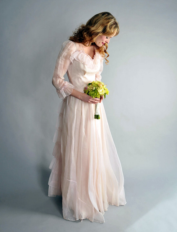 Etsy Wedding Dress
 Why Choose a Vintage Wedding Dress