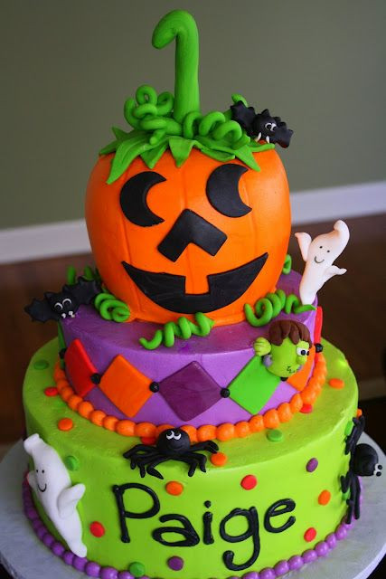 First Birthday Halloween Party Ideas
 Halloween 1st Birthday Cake Although my kids birthdays