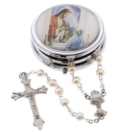 First Communion Gift Ideas For Girls
 Girls First munion Rosary Gift Set