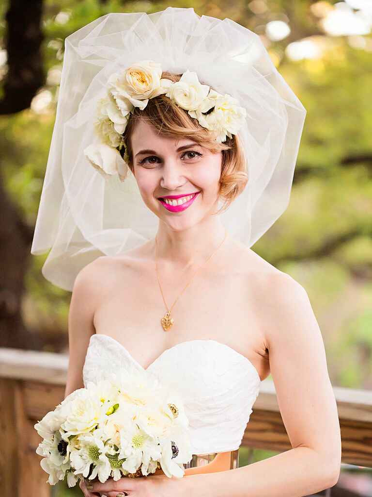 Flower Crown Wedding
 22 Bridal Flower Crowns Perfect for Your Wedding