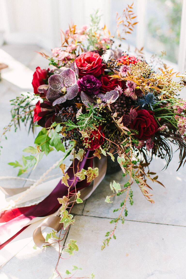 Flowers For Fall Weddings
 15 Fall Wedding Bouquet Ideas and Which Flowers They’re
