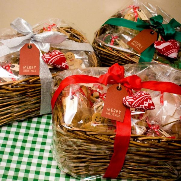 Food Holiday Gift Ideas
 Christmas basket ideas – the perfect t for family and