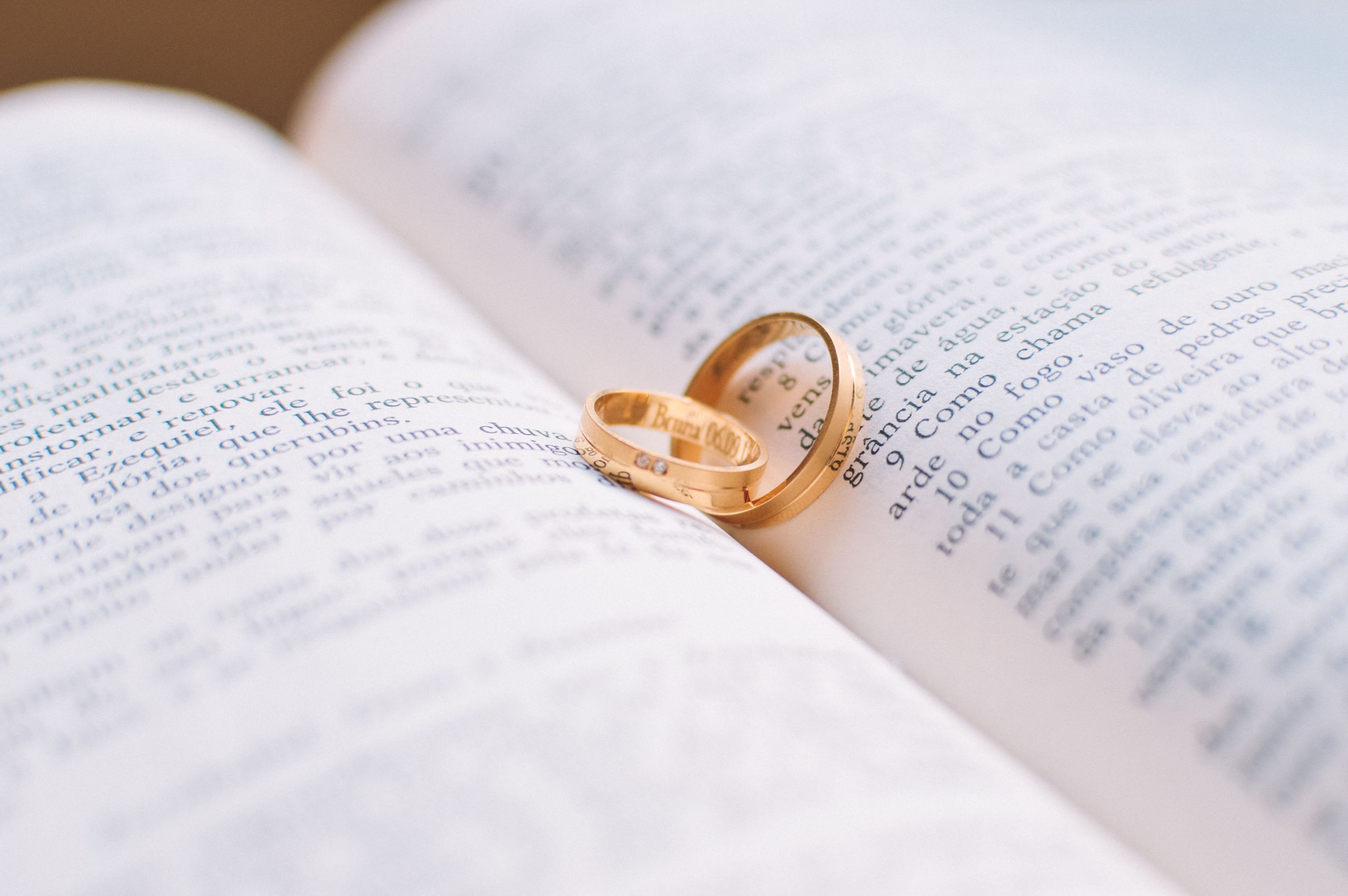 Free Wedding Rings
 1000 Engaging Wedding Rings s · Pexels · Free Stock