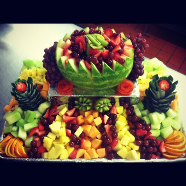 Fruit Tray Ideas For Graduation Party
 Beautiful fruit platter Graduation party