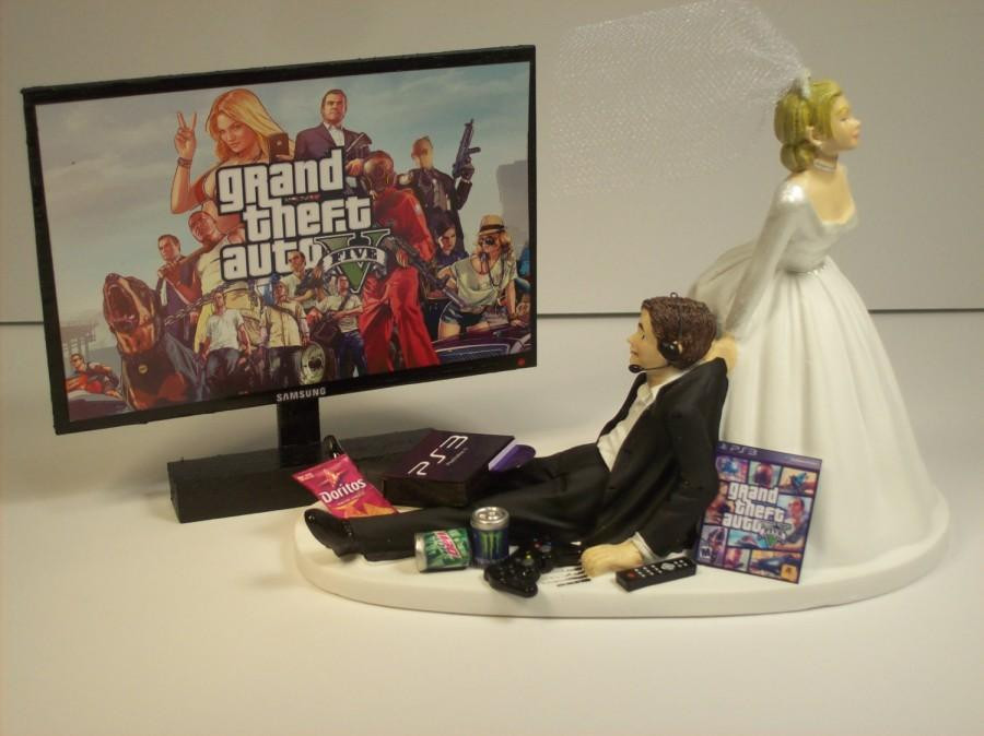 Gamer Wedding Cake Topper
 GAMER GTA 5 PS3 Bride And Groom Funny Wedding Cake Topper