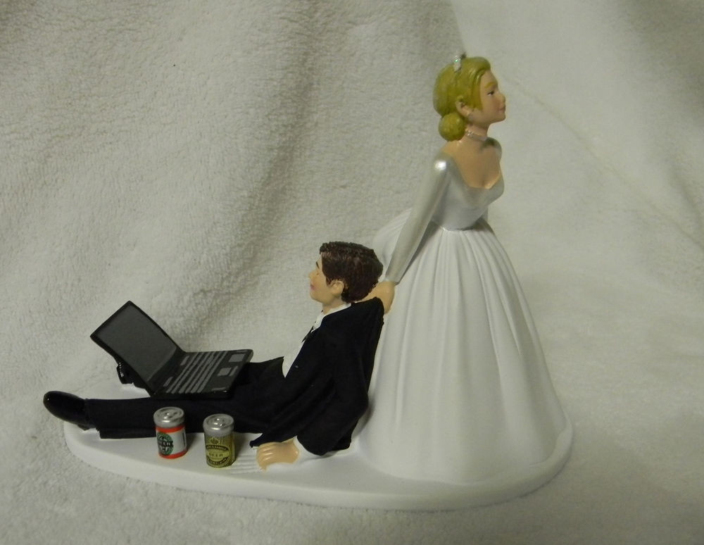 Gamer Wedding Cake Topper
 Wedding Cake Topper Beer Cans puter Laptop Video Game