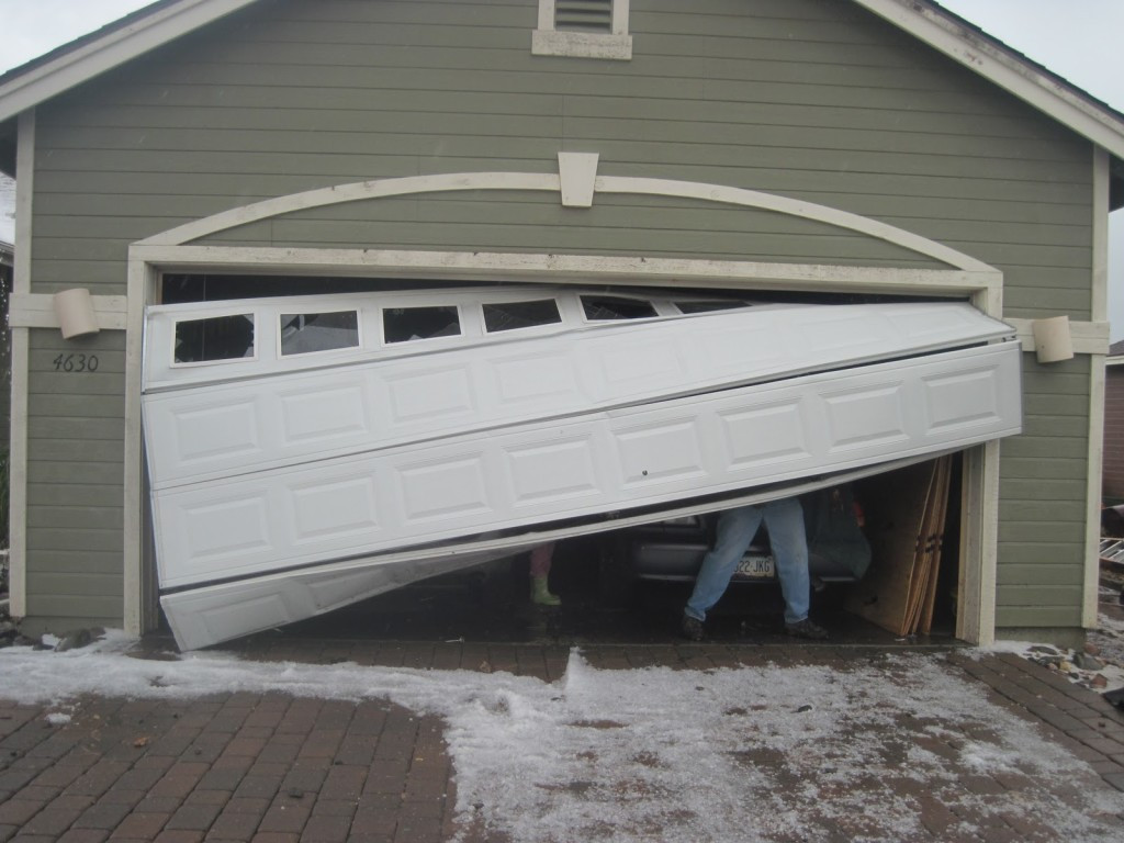Garage Door Service And Repairs
 Top Reasons You Need Help Fixing Your Garage Today Giant