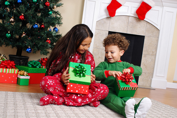Gifts From Kids
 50 Christmas ts your kids really want