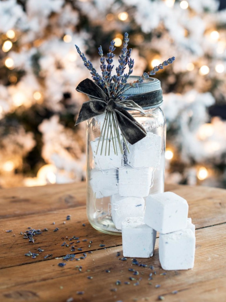 Gifts Ideas DIY
 20 Heartwarming DIY Gift Ideas for Christmas My Visual Home