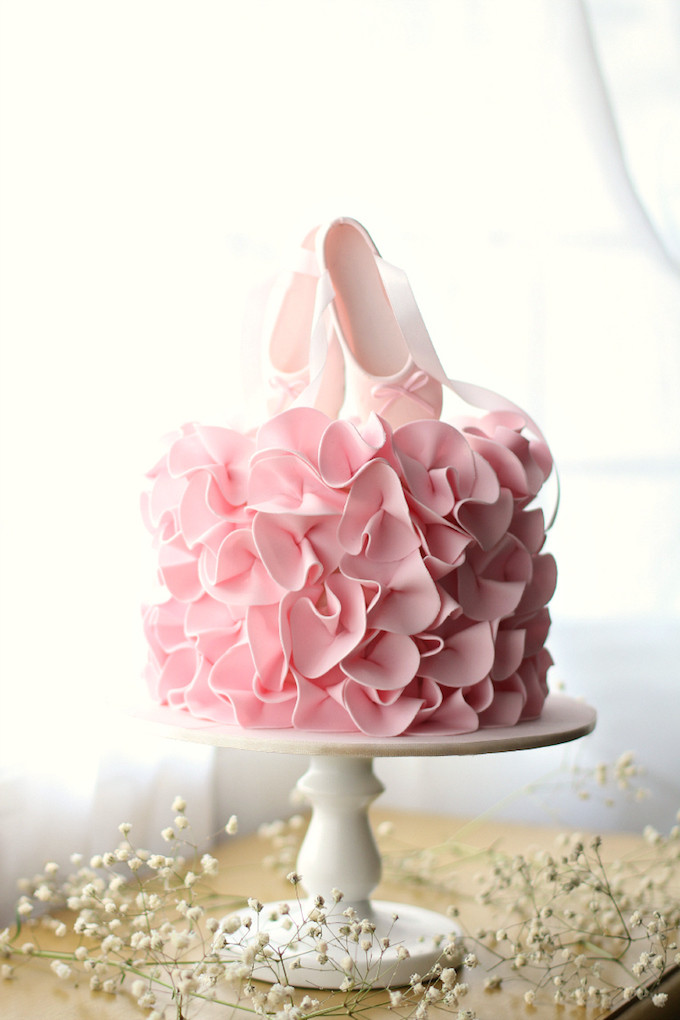 Girls Birthday Cake
 25 Best Girl Birthday Cakes • The Celebration Shoppe