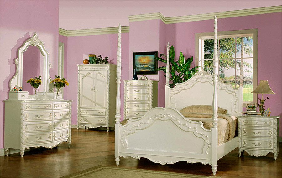 Girls Princess Bedroom Set
 How To Give Your Baby Girls Room A plete Makeover To