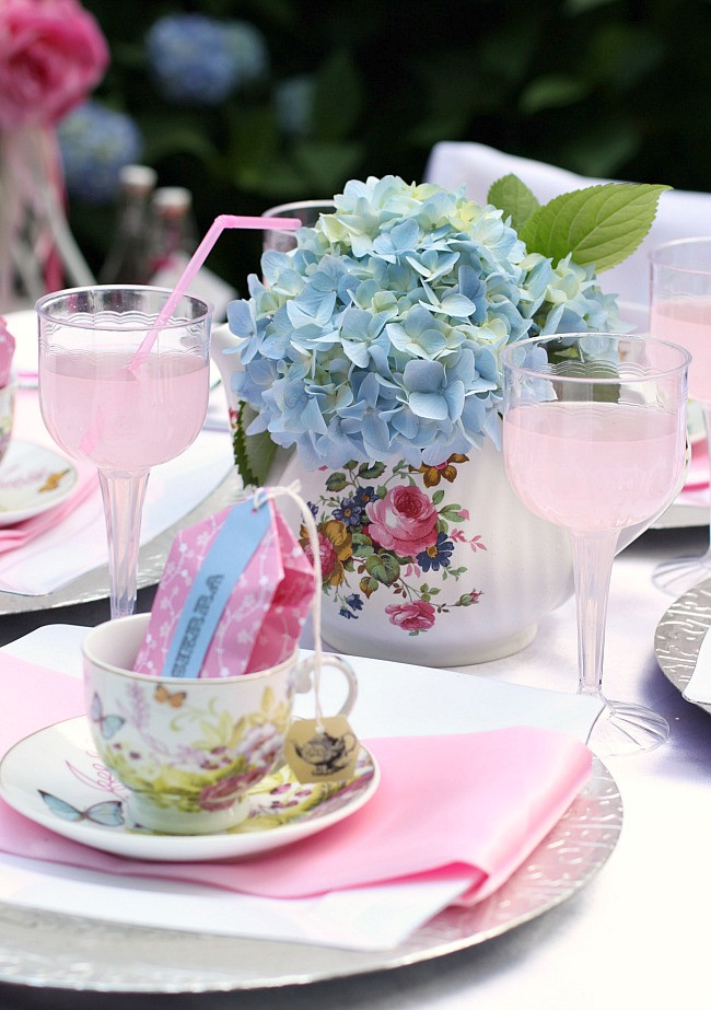 Girls Tea Party Ideas
 Ideas For A Little Girls Tea Party Celebrations at Home
