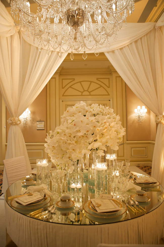 Gold And White Wedding Decor
 WEDDING COLLECTIONS TABLE WEDDING DECORATION