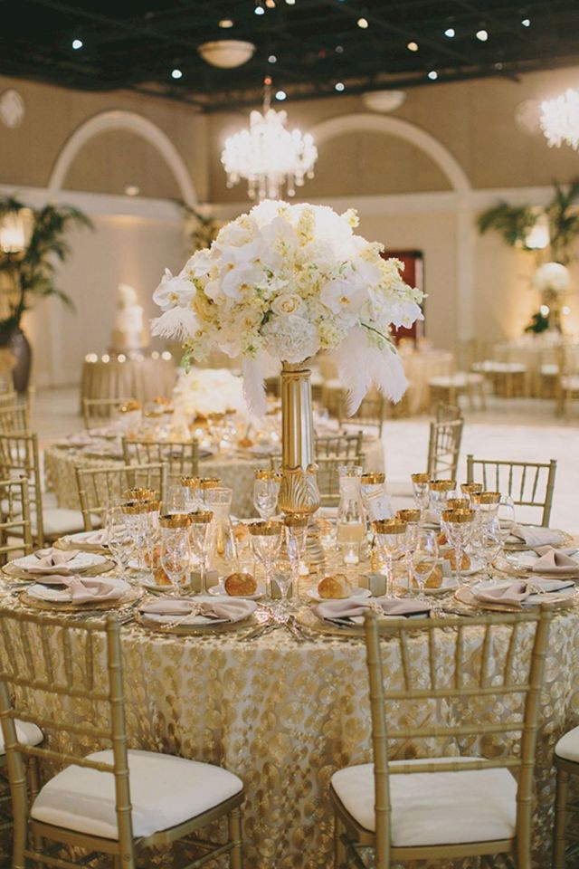 Gold And White Wedding Decor
 40 Glamorous Gold Wedding Decorations Ideas – OOSILE