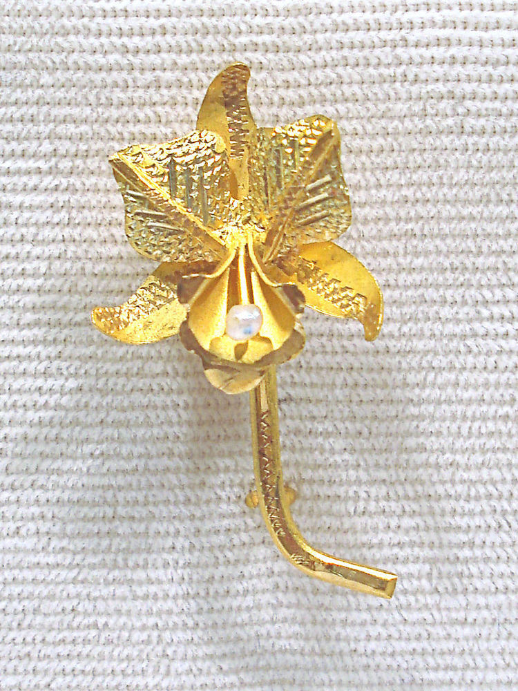 Gold Brooches
 VINTAGE SOLID 18K YELLOW GOLD & PEARL ORCHID BROOCH PIN