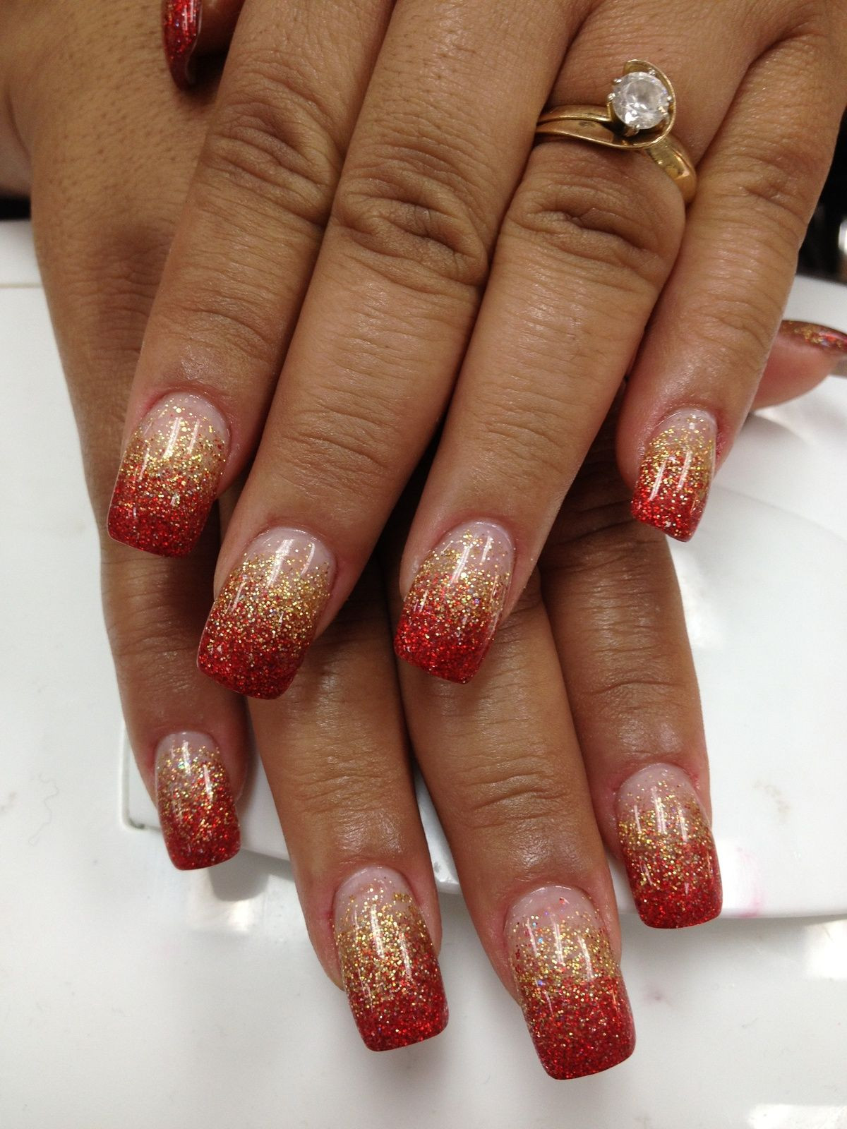 Gold Glitter Nails Designs
 Red and gold